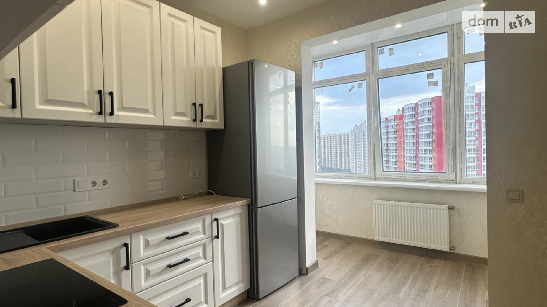 Продается 2-комнатная квартира 60 кв. м в Лиманке, ул. Жемчужная, 1Б - фото 2