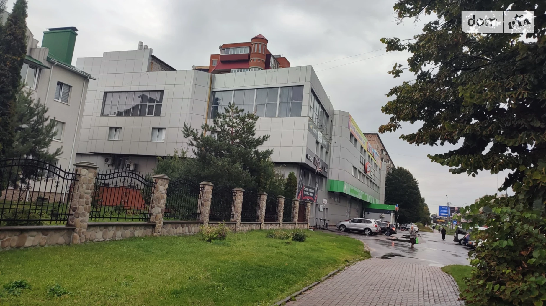 3-комнатная квартира 64 кв. м в Тернополе, ул. 15-го Апреля - фото 2