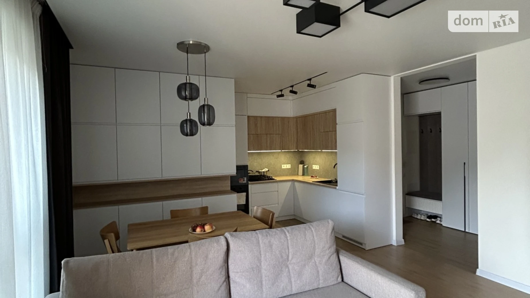 Продается 2-комнатная квартира 67.5 кв. м в Черновцах, ул. Буковинская, 62А - фото 3