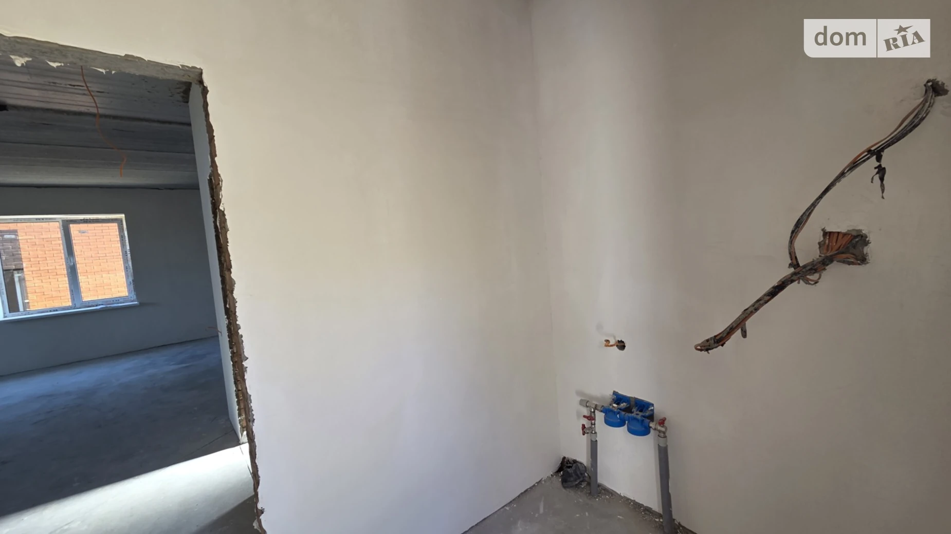 Продается дом на 2 этажа 110 кв. м с камином, цена: 88000 $ - фото 2