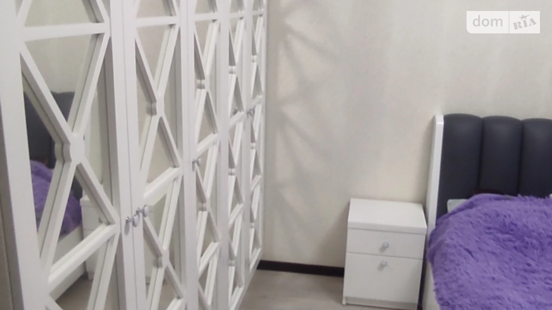 Продается 4-комнатная квартира 116 кв. м в Чернигове, ул. Старобелоусская, 61А - фото 3