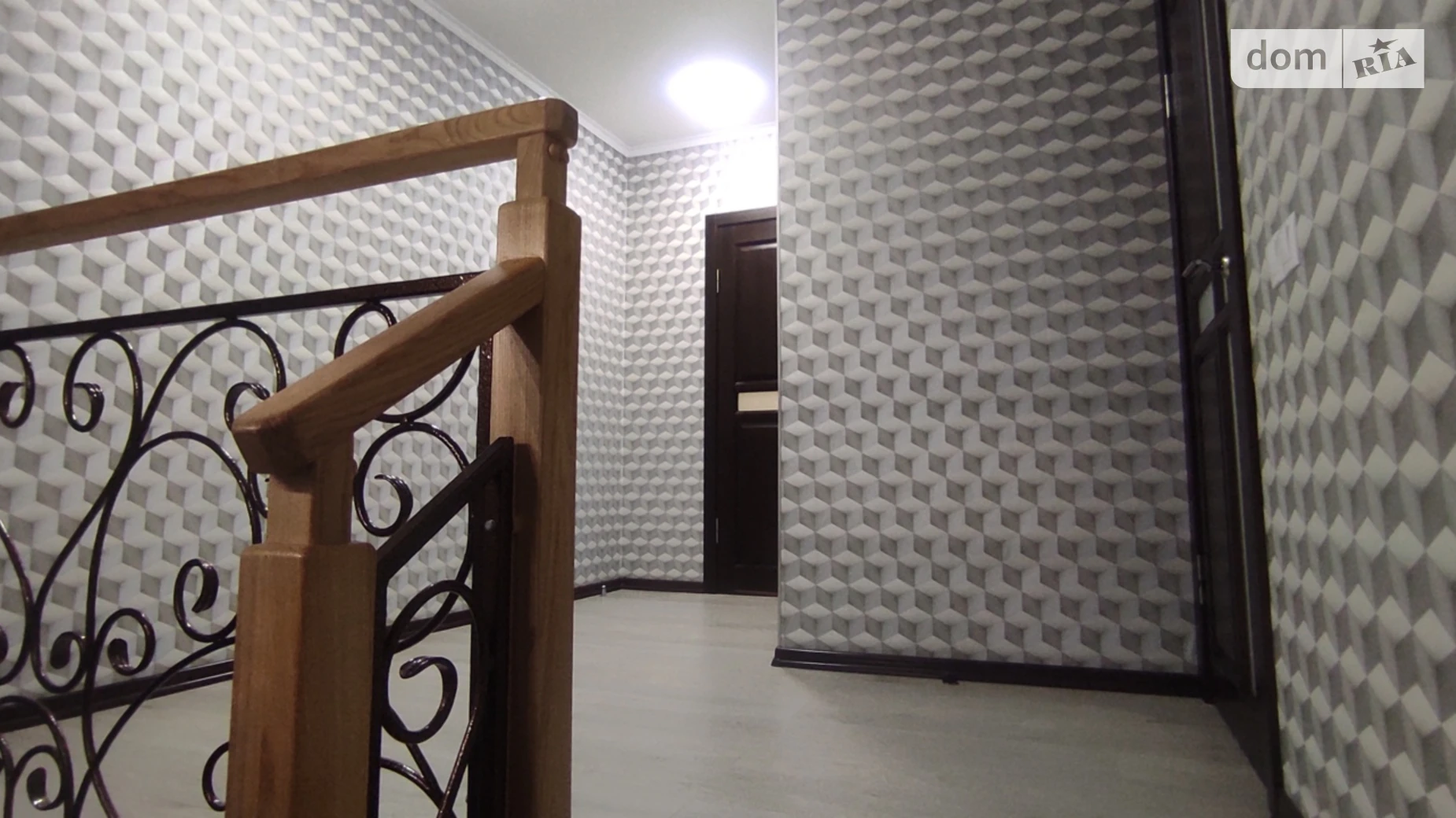 Продается 4-комнатная квартира 116 кв. м в Чернигове, ул. Старобелоусская, 61А - фото 4