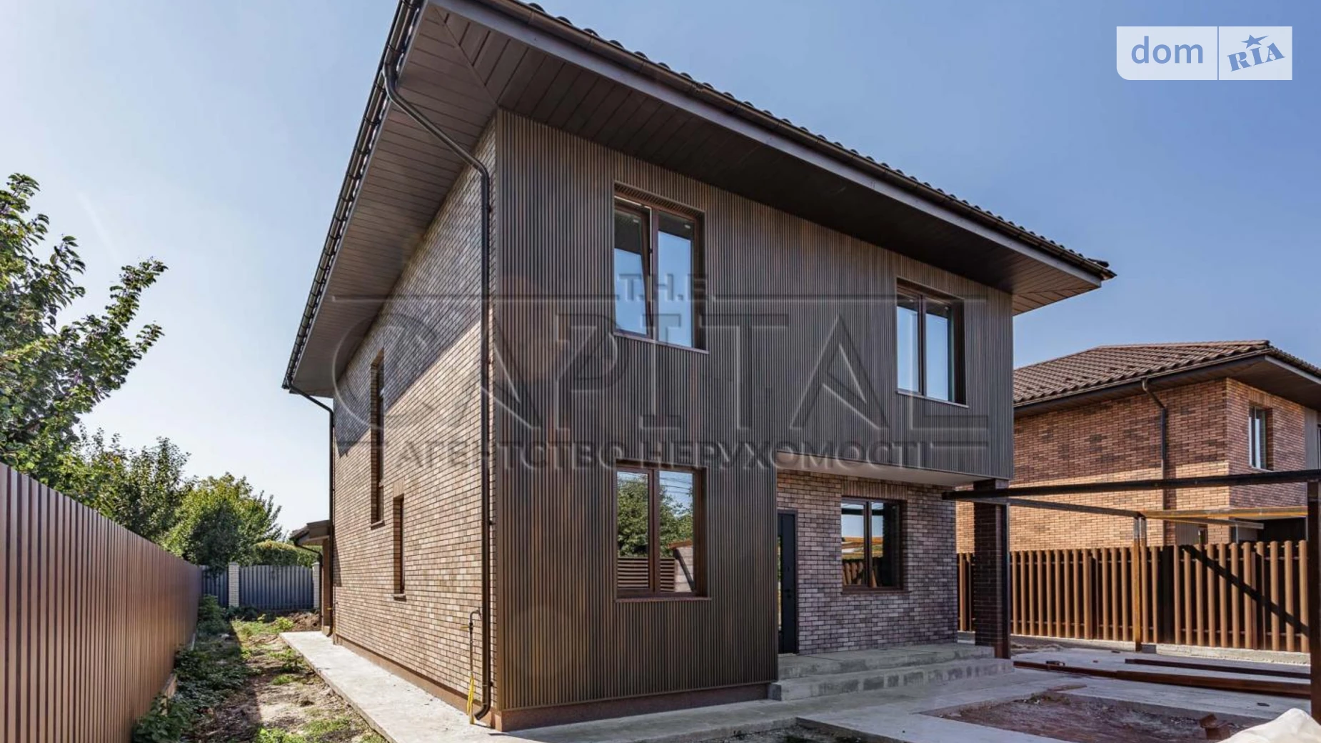 Продается дом на 2 этажа 155 кв. м с садом, цена: 190000 $ - фото 2