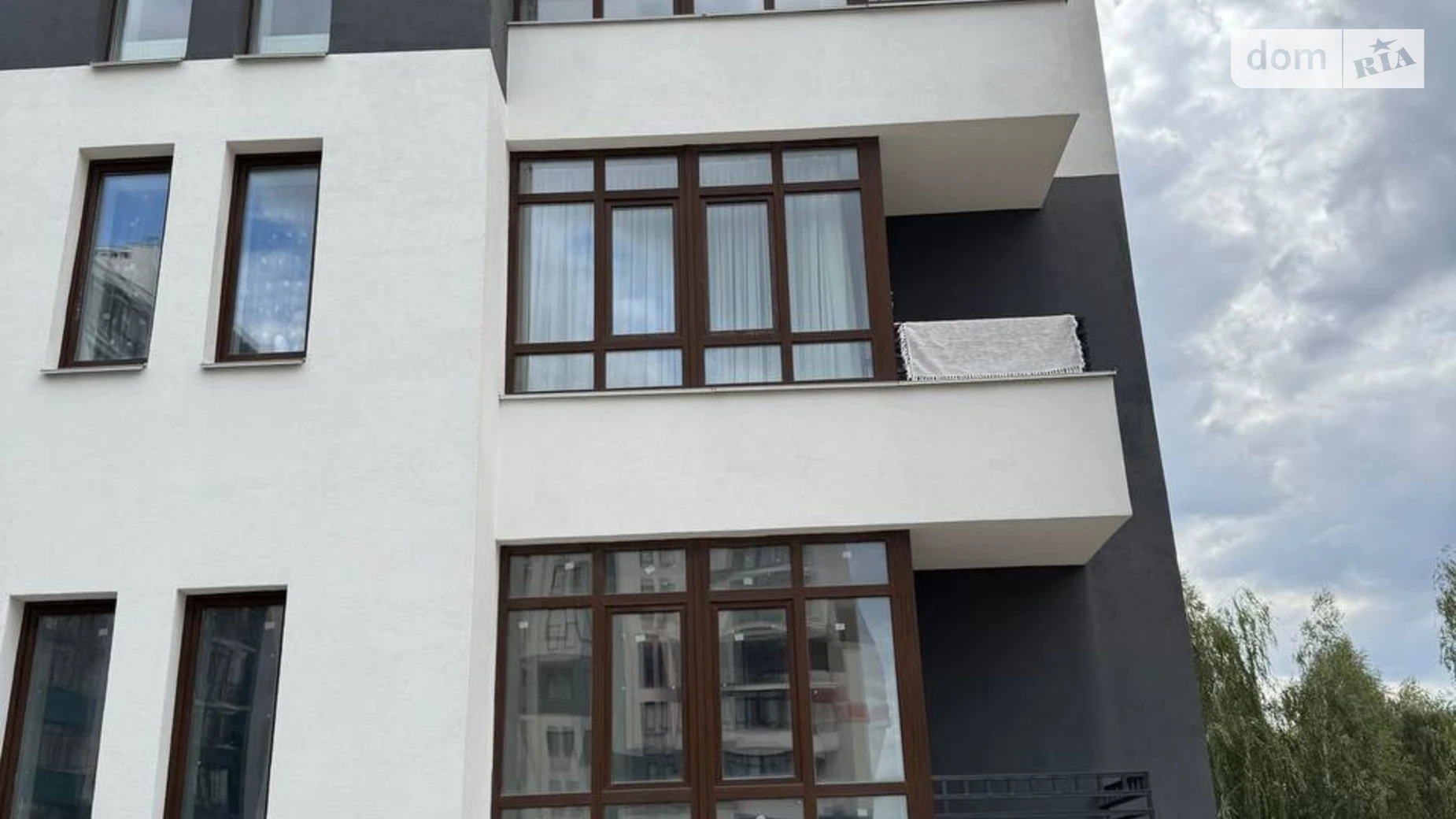 Продається 2-кімнатна квартира 67.34 кв. м у Бучі, вул. Амосова, 4 - фото 2