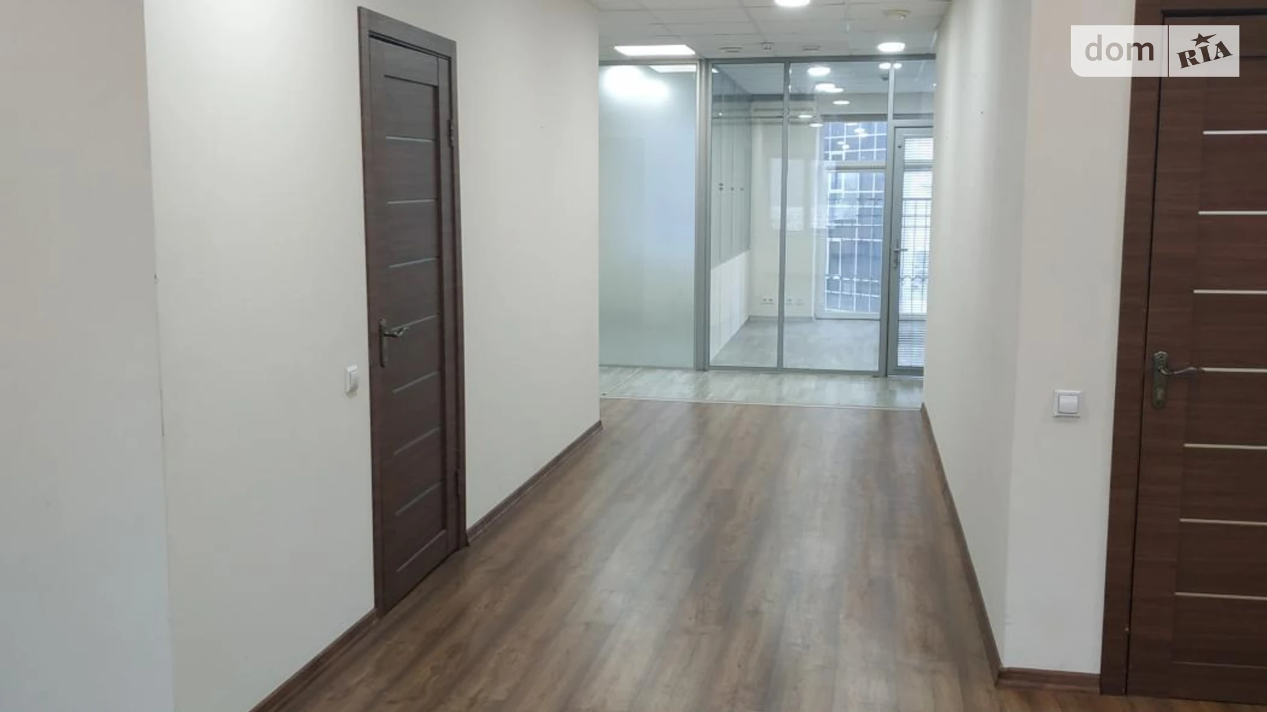 Продается офис 233.1 кв. м в бизнес-центре, цена: 582750 $ - фото 3
