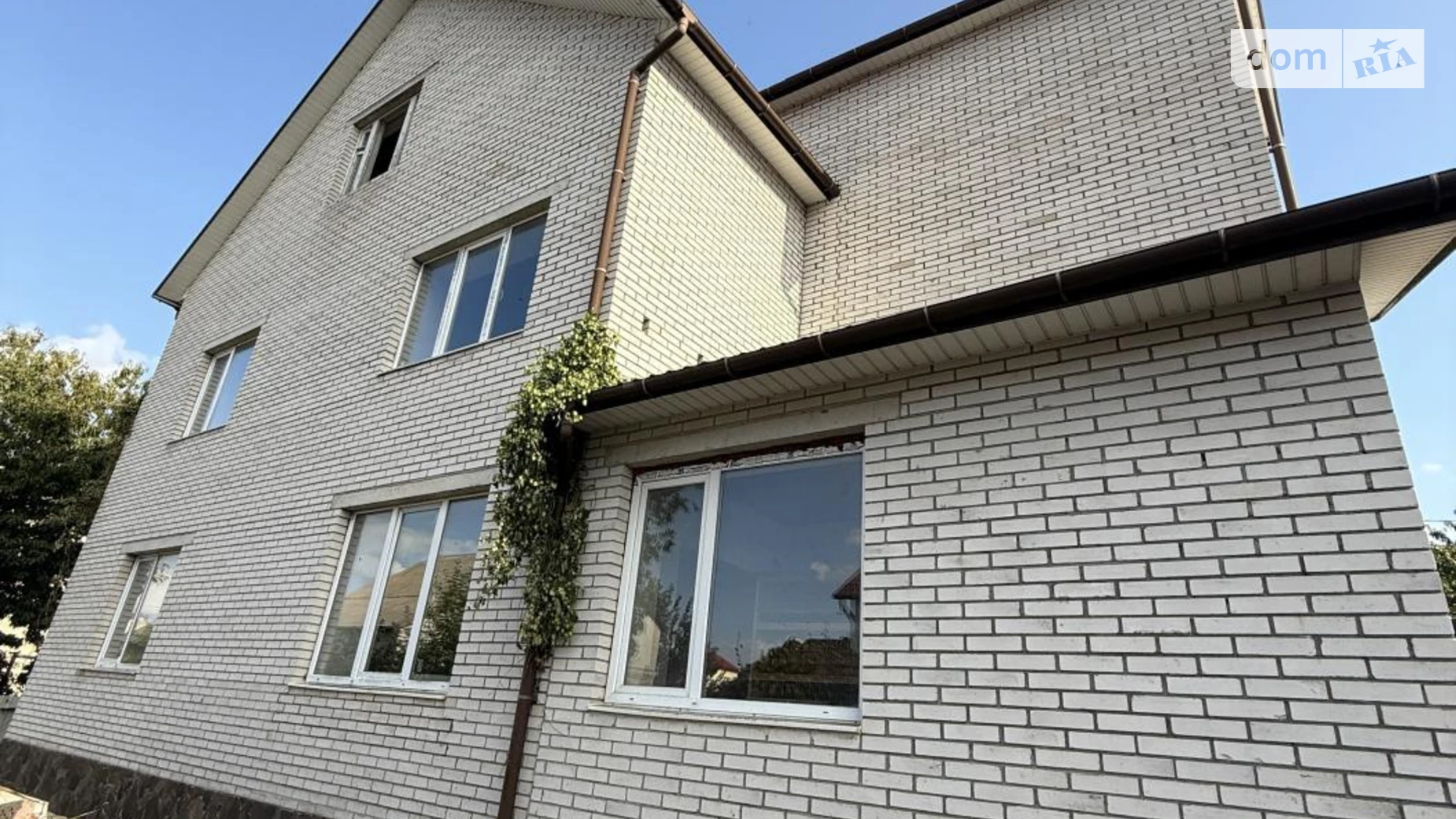 Продается дом на 2 этажа 278 кв. м с камином, цена: 95000 $ - фото 4