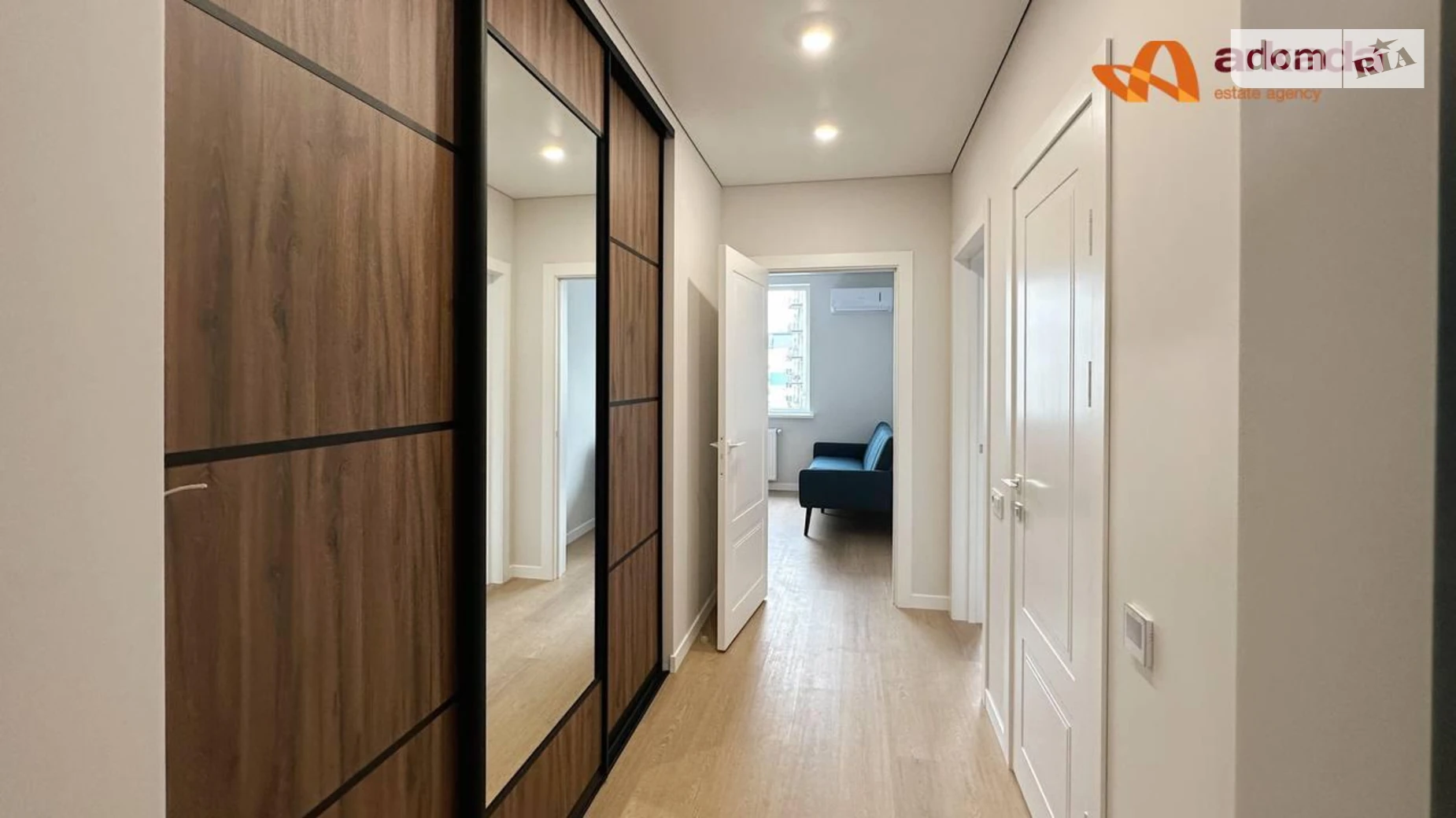 Продается 1-комнатная квартира 40 кв. м в Ивано-Франковске, ул. Национальной Гвардии - фото 2