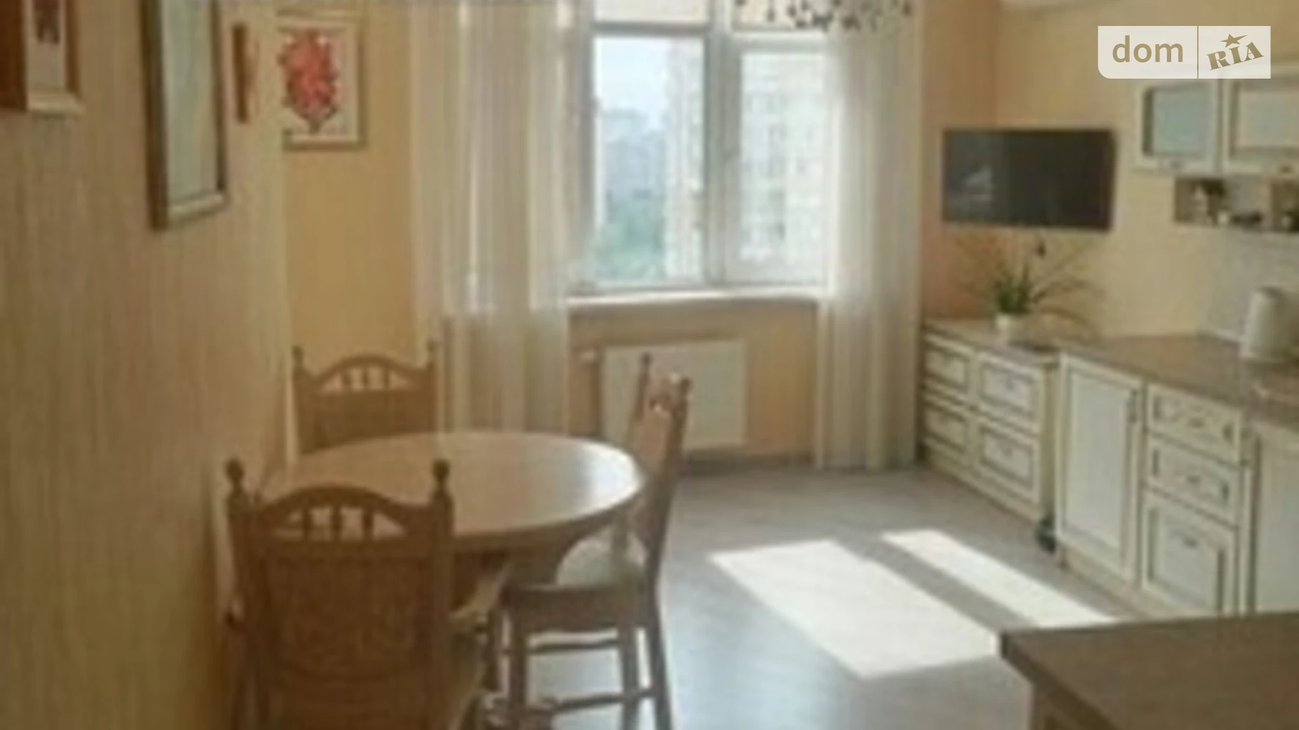 Продается 1-комнатная квартира 55 кв. м в Киеве, ул. Анны Ахматовой, 22 - фото 3