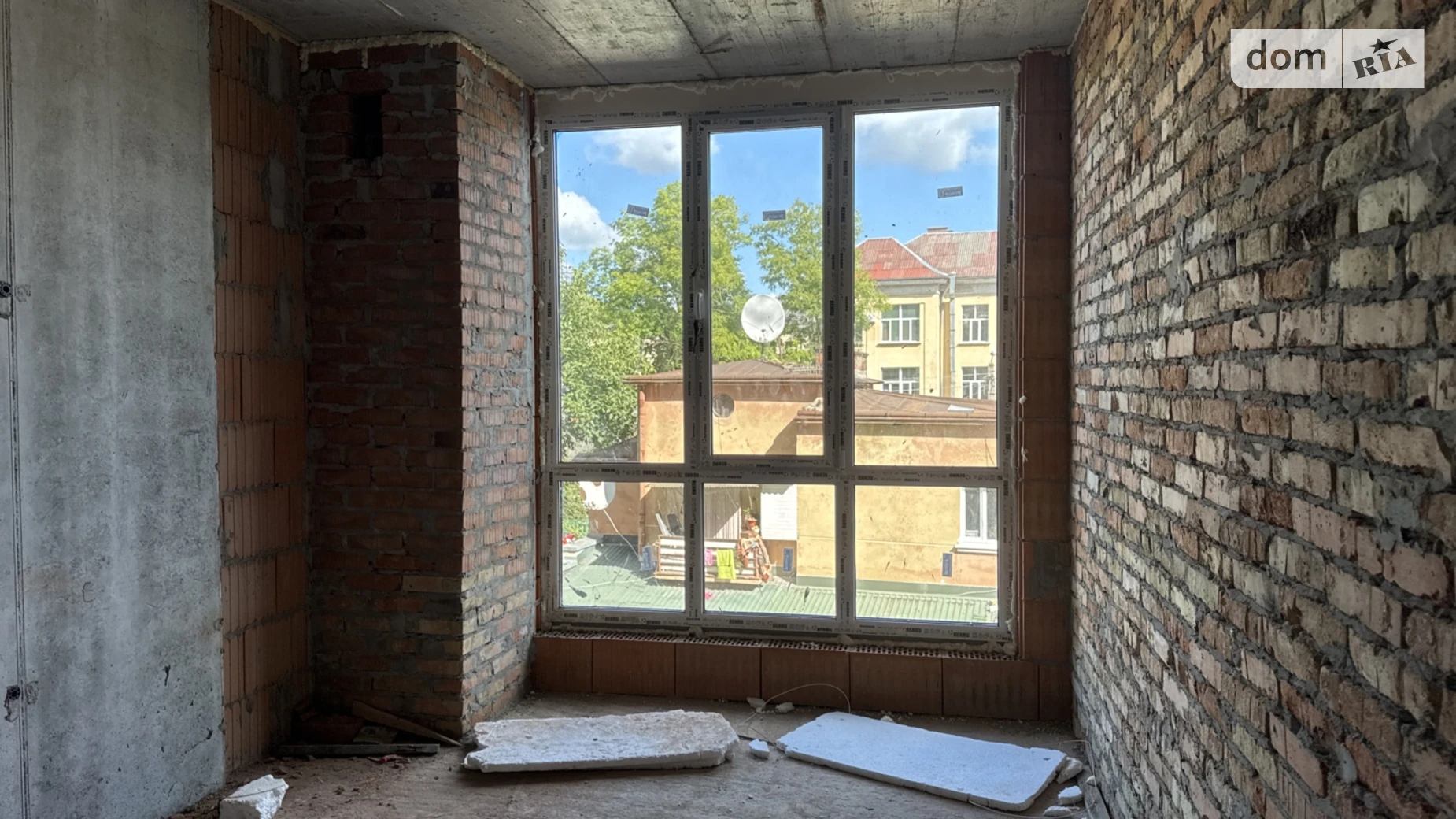 Продается 1-комнатная квартира 38.75 кв. м в Ивано-Франковске, ул. Национальной Гвардии, 3Г - фото 2