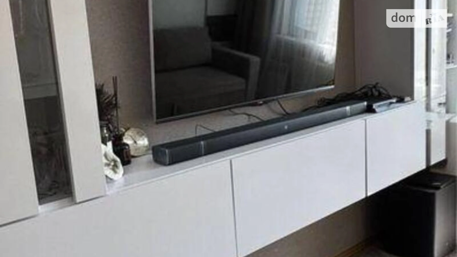 Продается 1-комнатная квартира 49 кв. м в Киеве, ул. Здолбуновская, 13 - фото 2