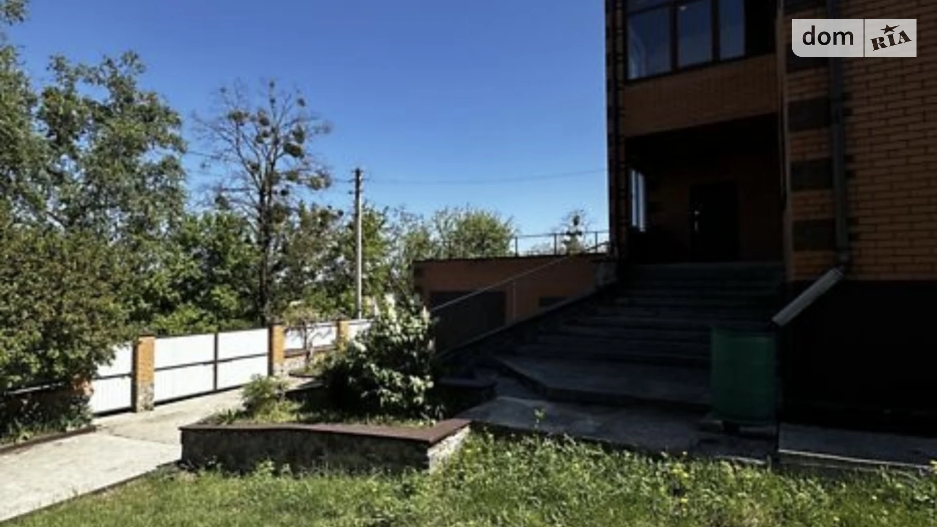 Продается дом на 2 этажа 260 кв. м с баней/сауной, цена: 170000 $ - фото 3