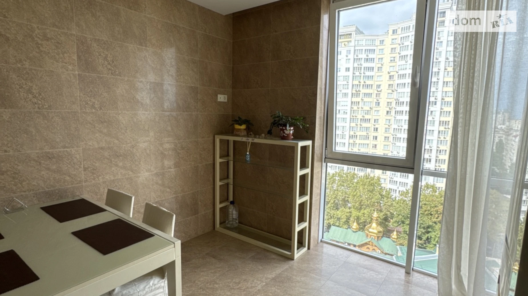 Продается 2-комнатная квартира 68 кв. м в Одессе, ул. Добровольцев(Маршала Говорова), 10/6 - фото 2