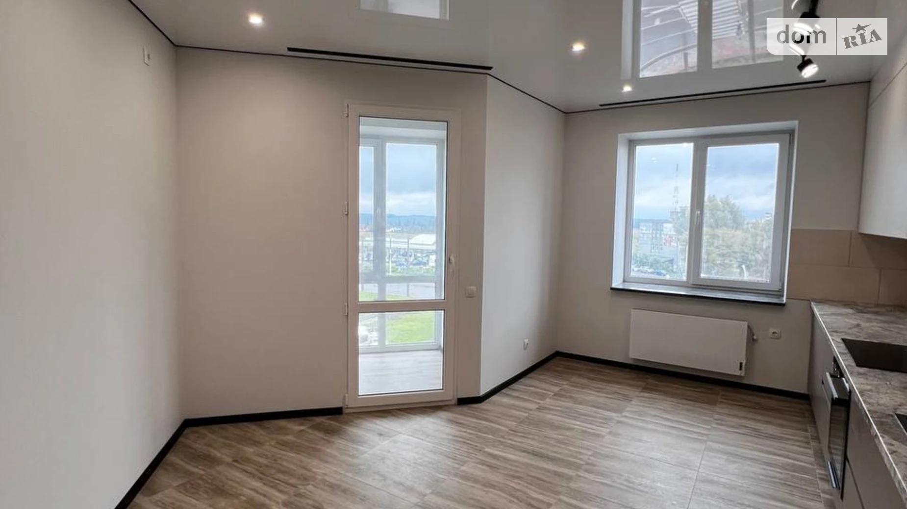 Продается 1-комнатная квартира 42.7 кв. м в Ровно, ул. Соборная, 289Б - фото 3