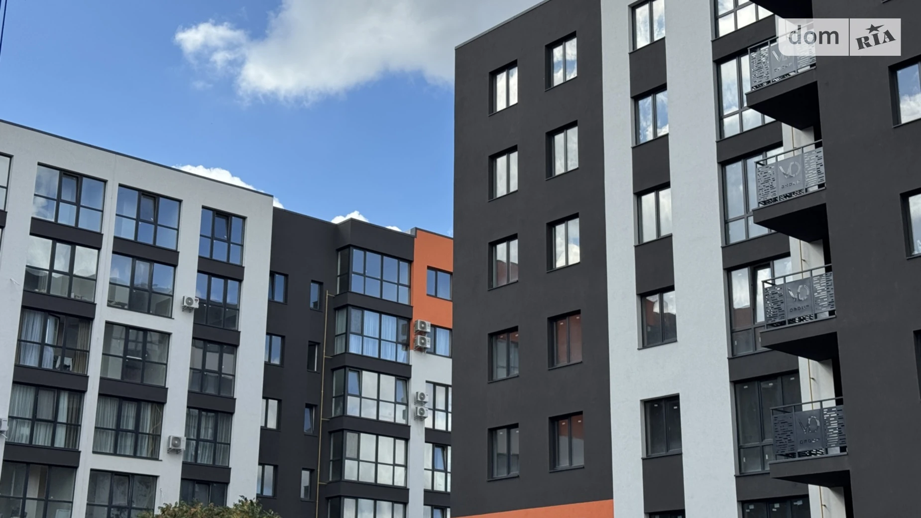 Продается 1-комнатная квартира 39 кв. м в Ивано-Франковске, ул. Национальной Гвардии, 3Г - фото 2