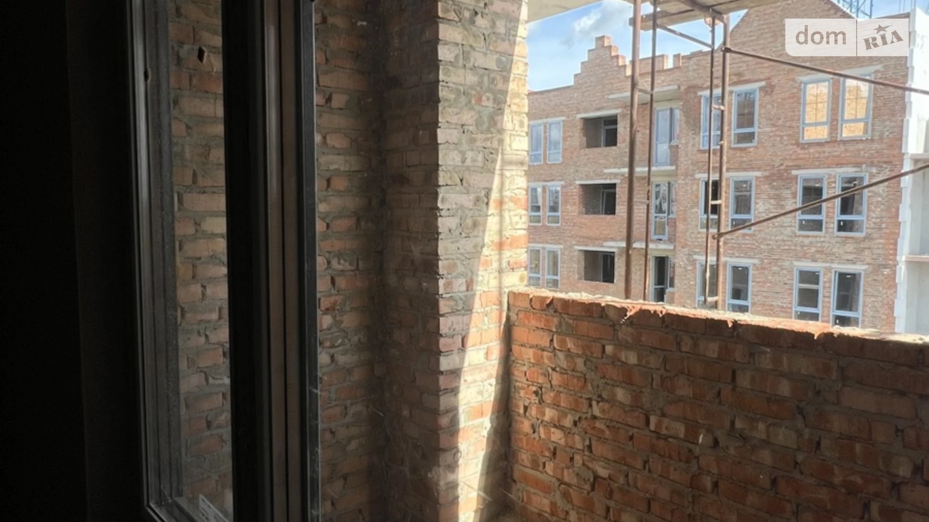 Продается 1-комнатная квартира 42 кв. м в Ровно, ул. Березовая, 2 - фото 3