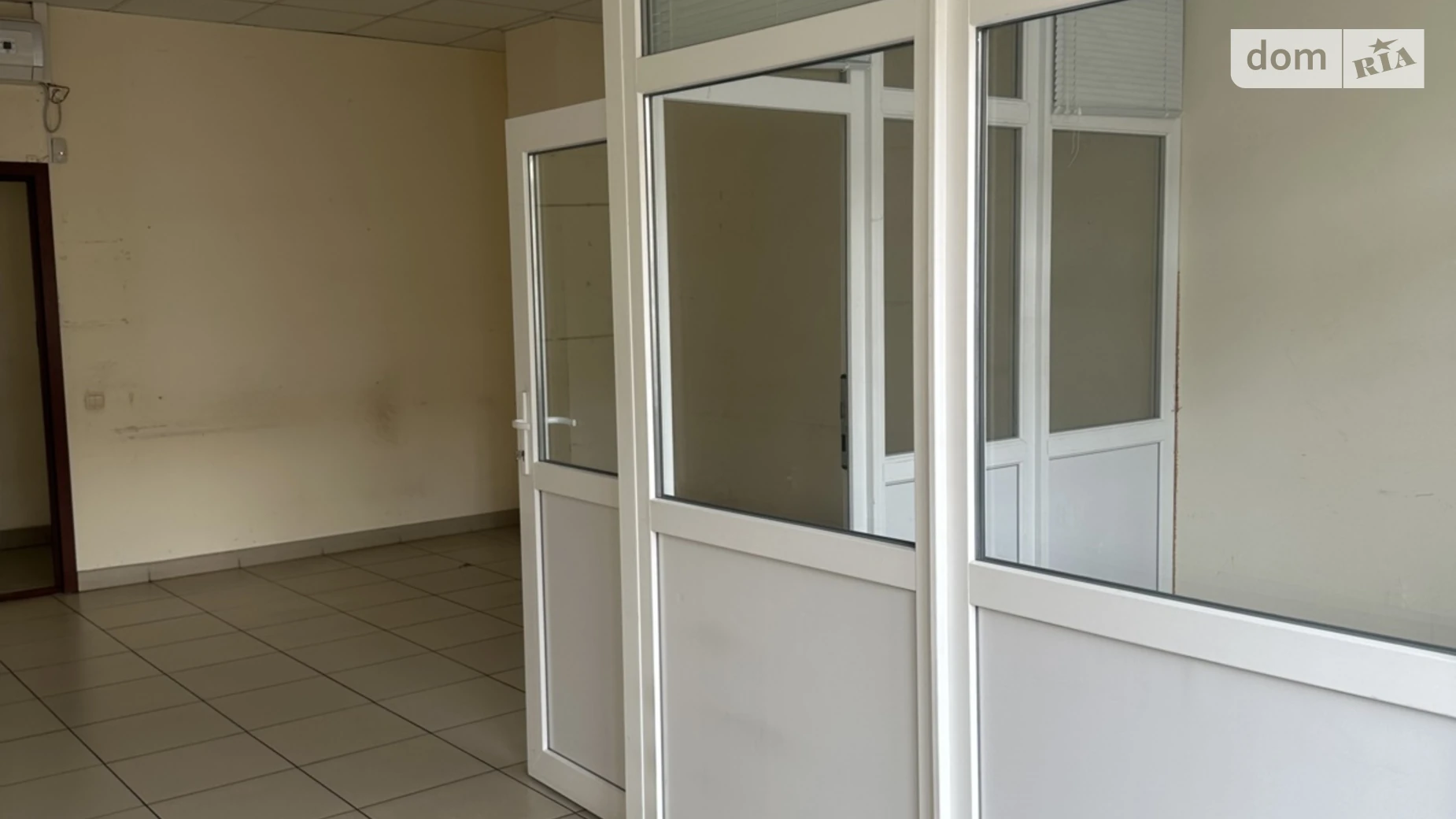 Сдается в аренду офис 45.1 кв. м в бизнес-центре, цена: 11000 грн - фото 2