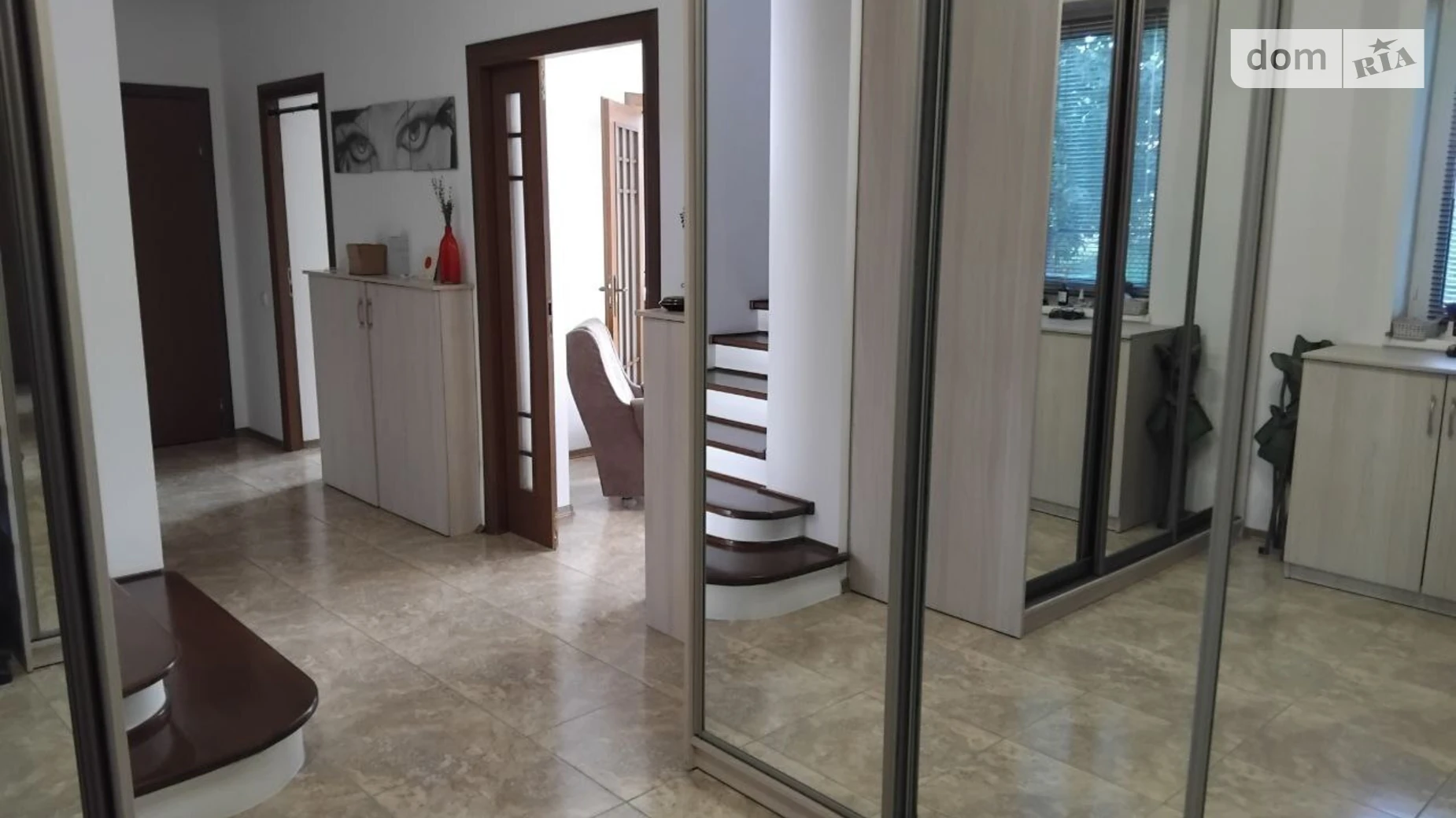 Продается дом на 2 этажа 256 кв. м с беседкой, цена: 250000 $ - фото 5