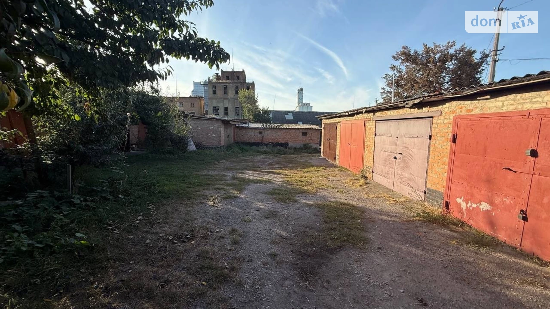 Продается отдельно стоящий гараж под легковое авто на 24 кв. м, цена: 5500 $ - фото 4
