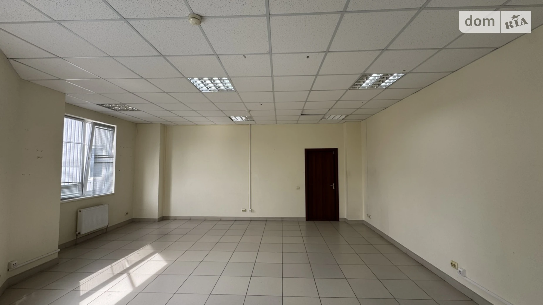 Сдается в аренду офис 36.8 кв. м в бизнес-центре, цена: 6990 грн - фото 3