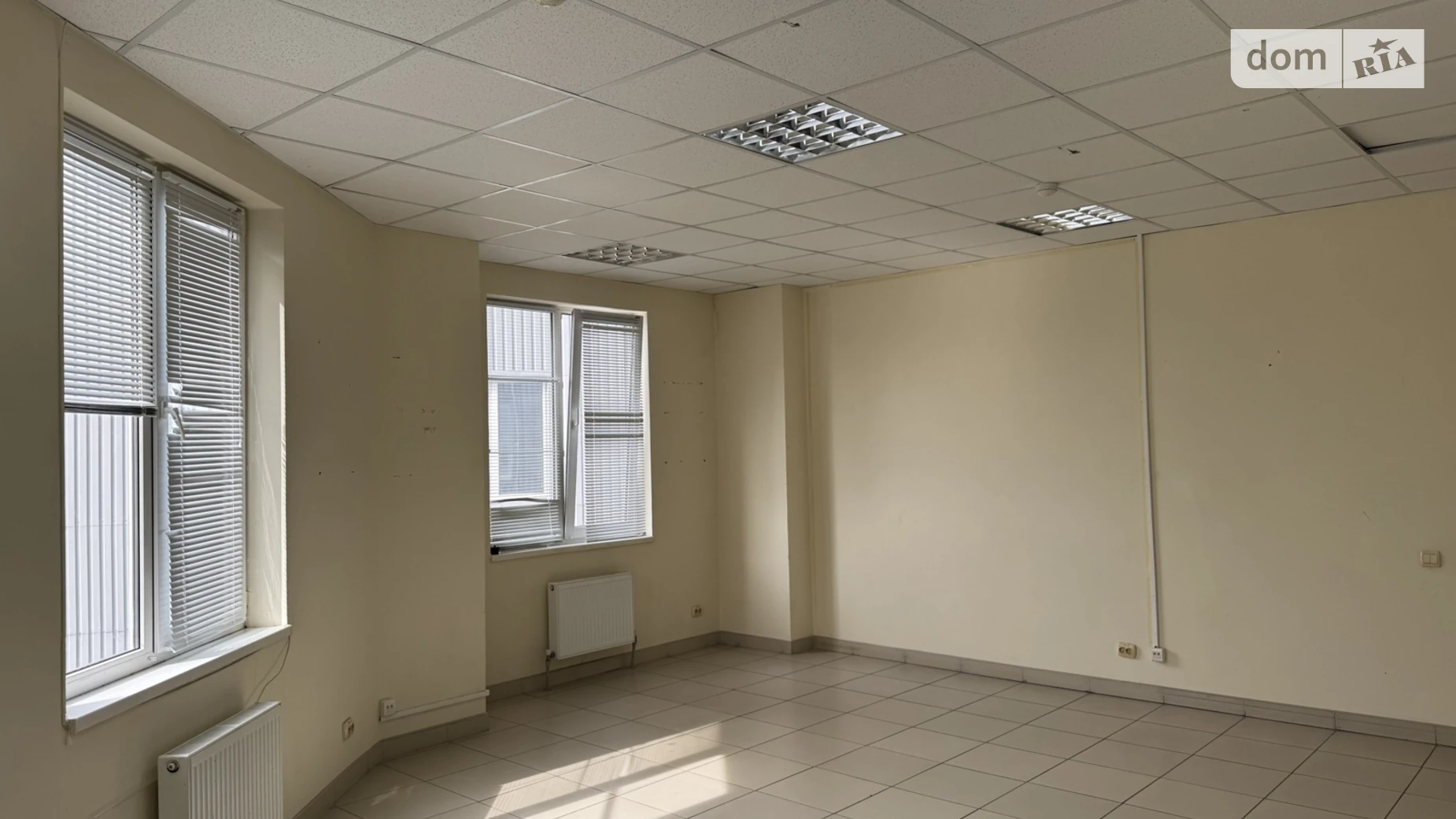 Сдается в аренду офис 36.8 кв. м в бизнес-центре, цена: 6990 грн - фото 2