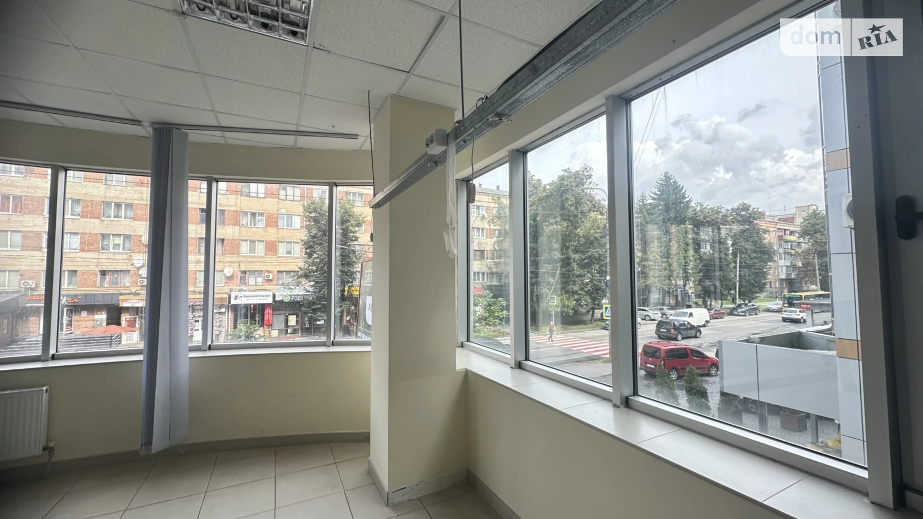 Сдается в аренду помещения свободного назначения 140 кв. м в 6-этажном здании, цена: 28000 грн - фото 2