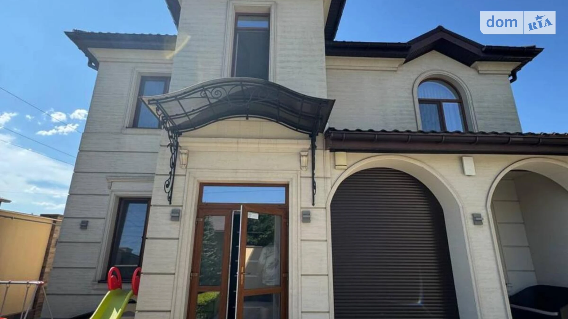 Продается дом на 2 этажа 180 кв. м с бассейном, цена: 370000 $ - фото 3