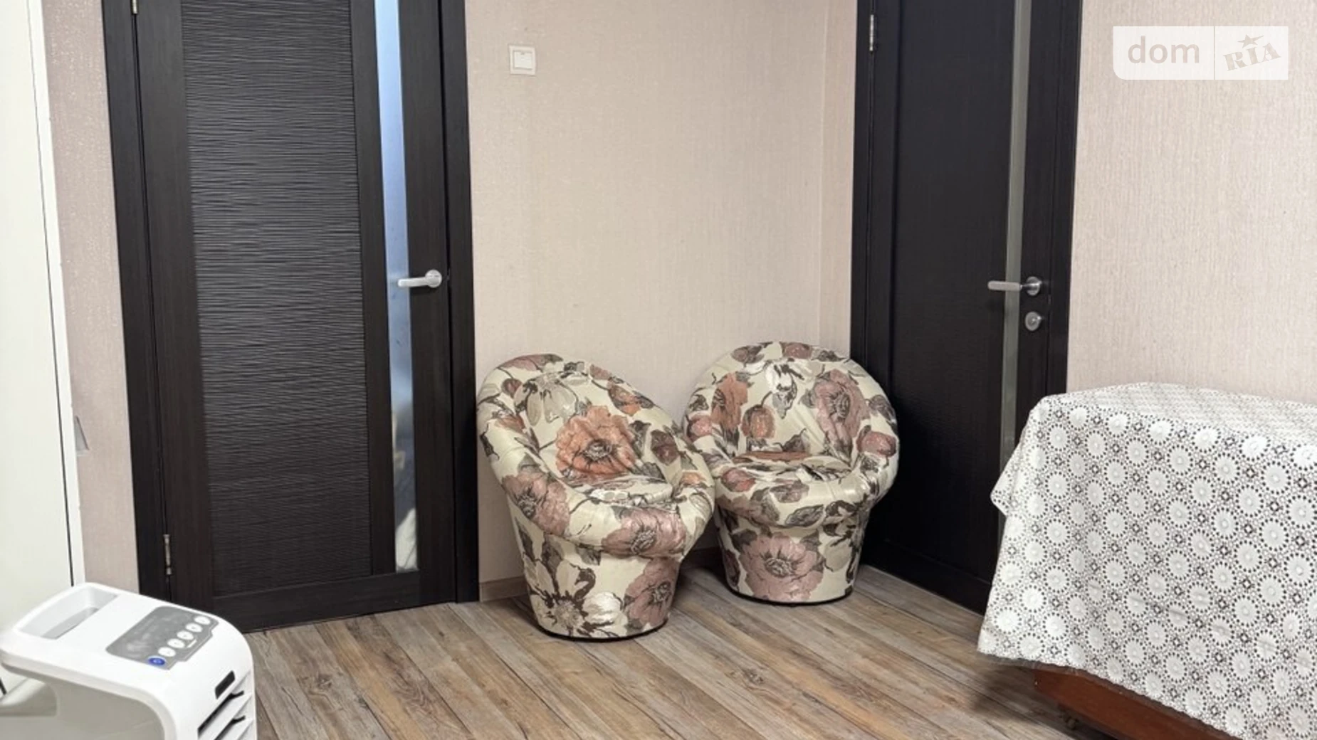 Продается 2-комнатная квартира 41 кв. м в Самаре, пл. Героев(Ленина), 4 - фото 3