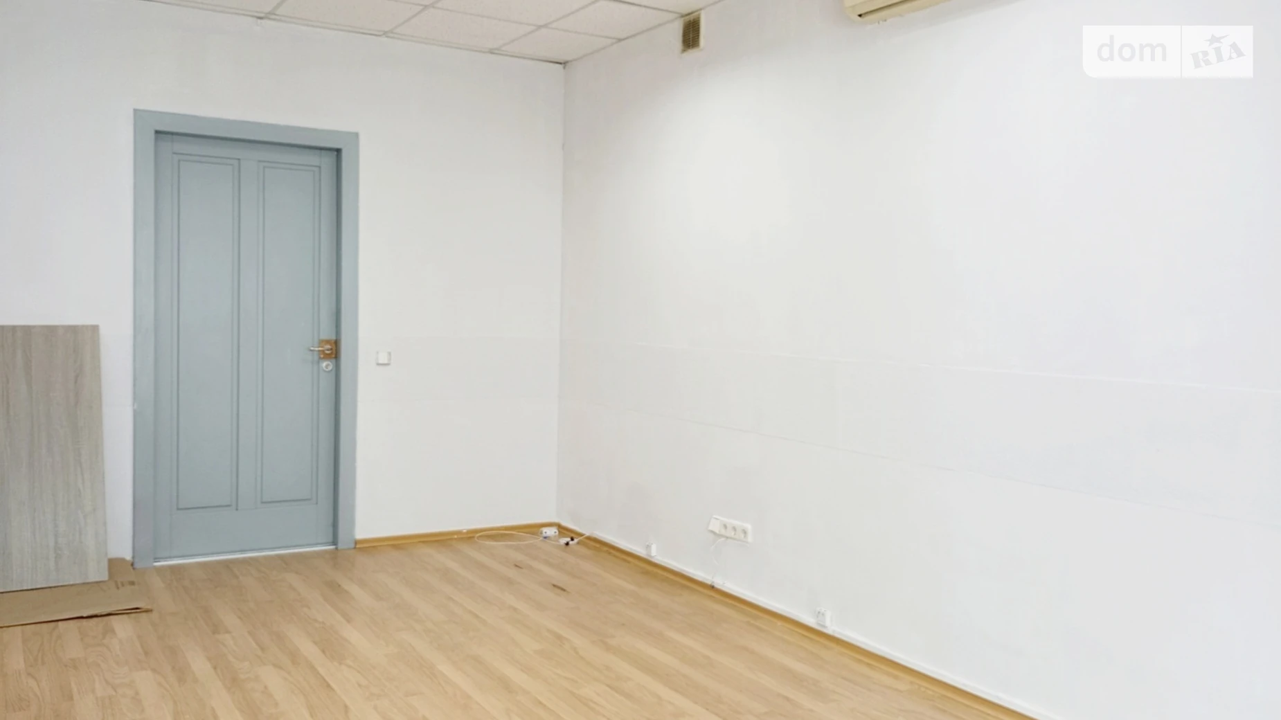 Сдается в аренду офис 21.6 кв. м в бизнес-центре, цена: 11200 грн - фото 3