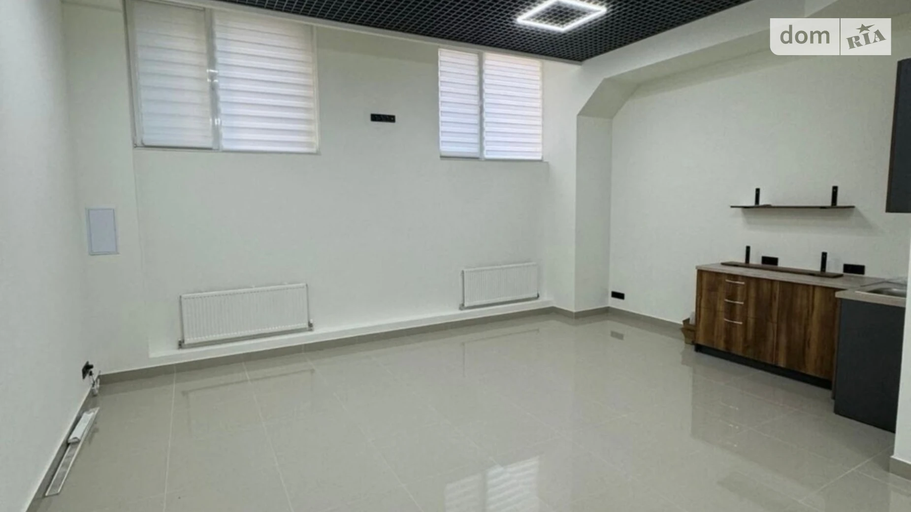 Продается офис 43 кв. м в бизнес-центре, цена: 32000 $ - фото 2
