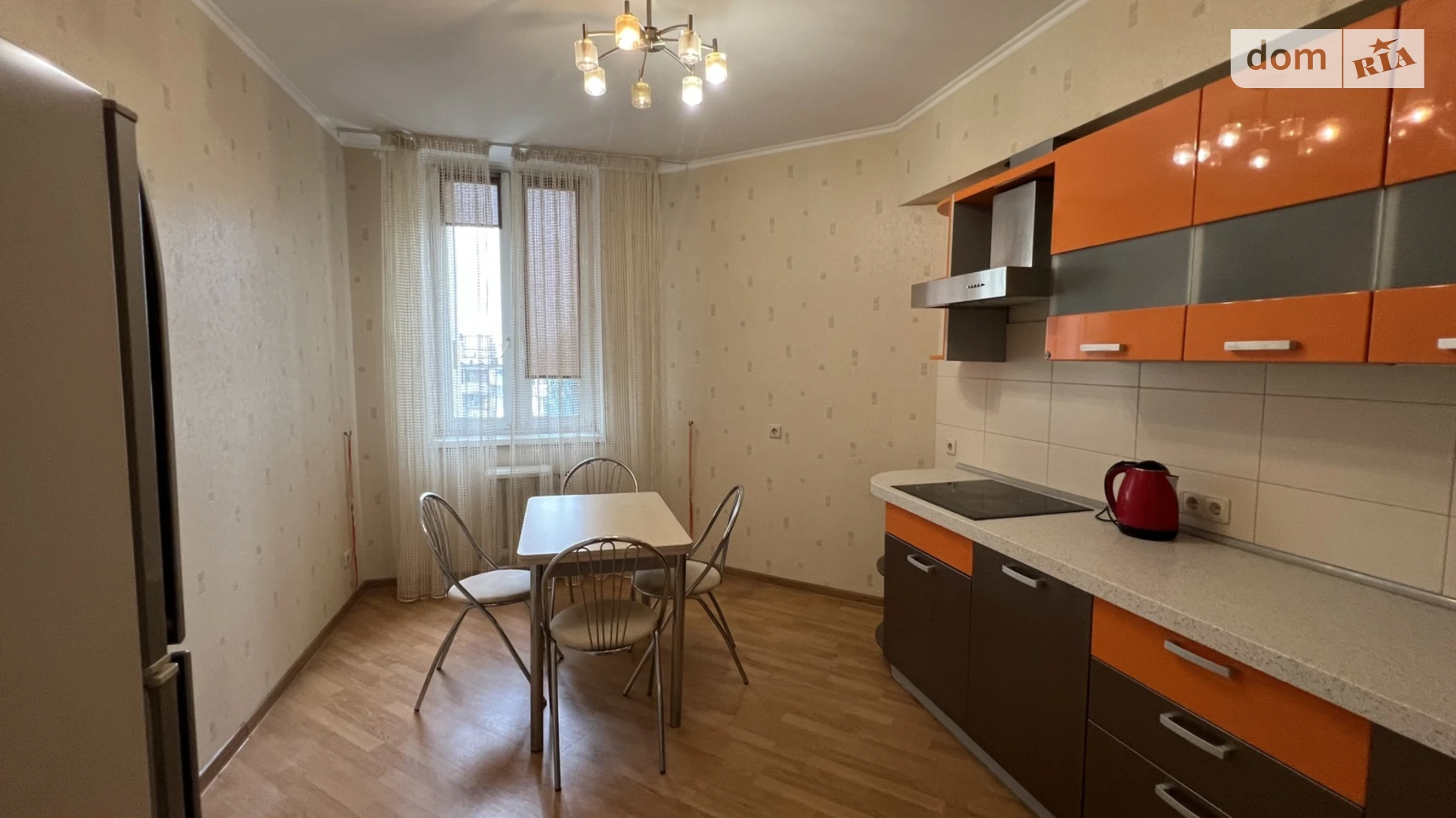 Продается 2-комнатная квартира 74 кв. м в Киеве, ул. Кубанской Украины, 31А - фото 2