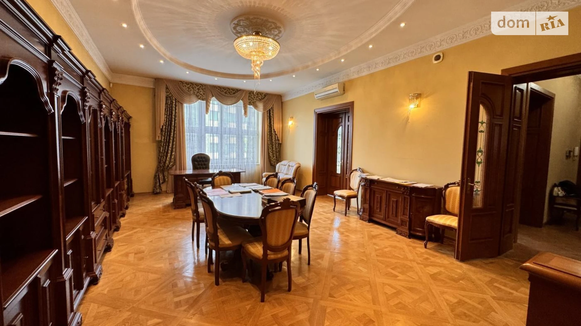 Продается 5-комнатная квартира 223.9 кв. м в Львове, ул. Новакивского Олексы - фото 2