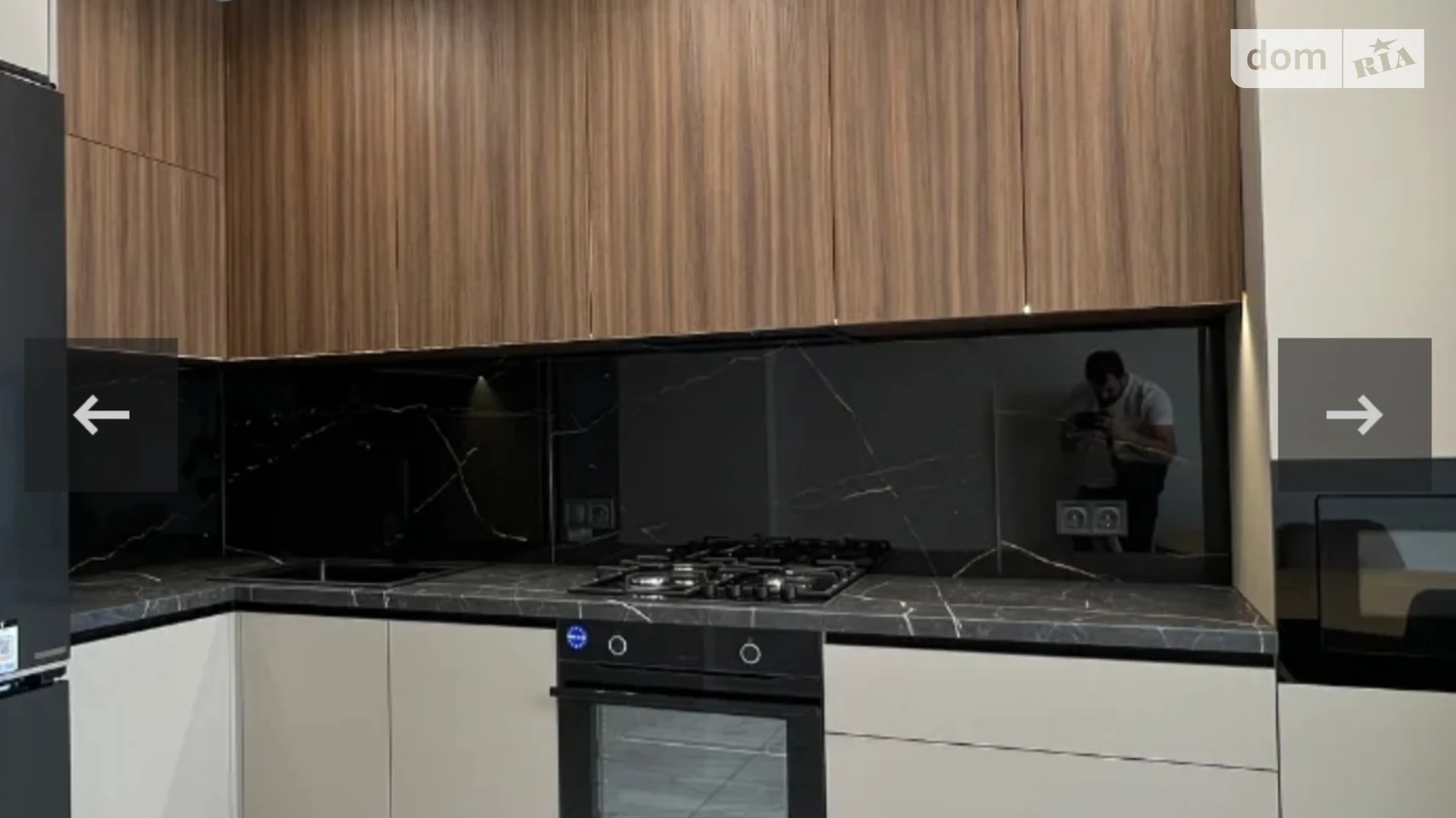 Продается 1-комнатная квартира 66.2 кв. м в Ивано-Франковске, ул. Бандеры Степана, 79 - фото 2