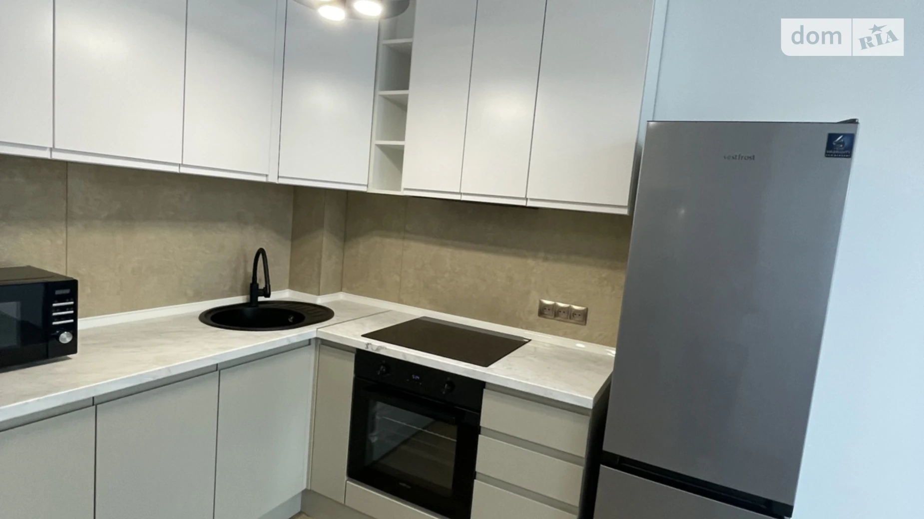 Продается 1-комнатная квартира 37 кв. м в Ужгороде, ул. Тлехаса - фото 4