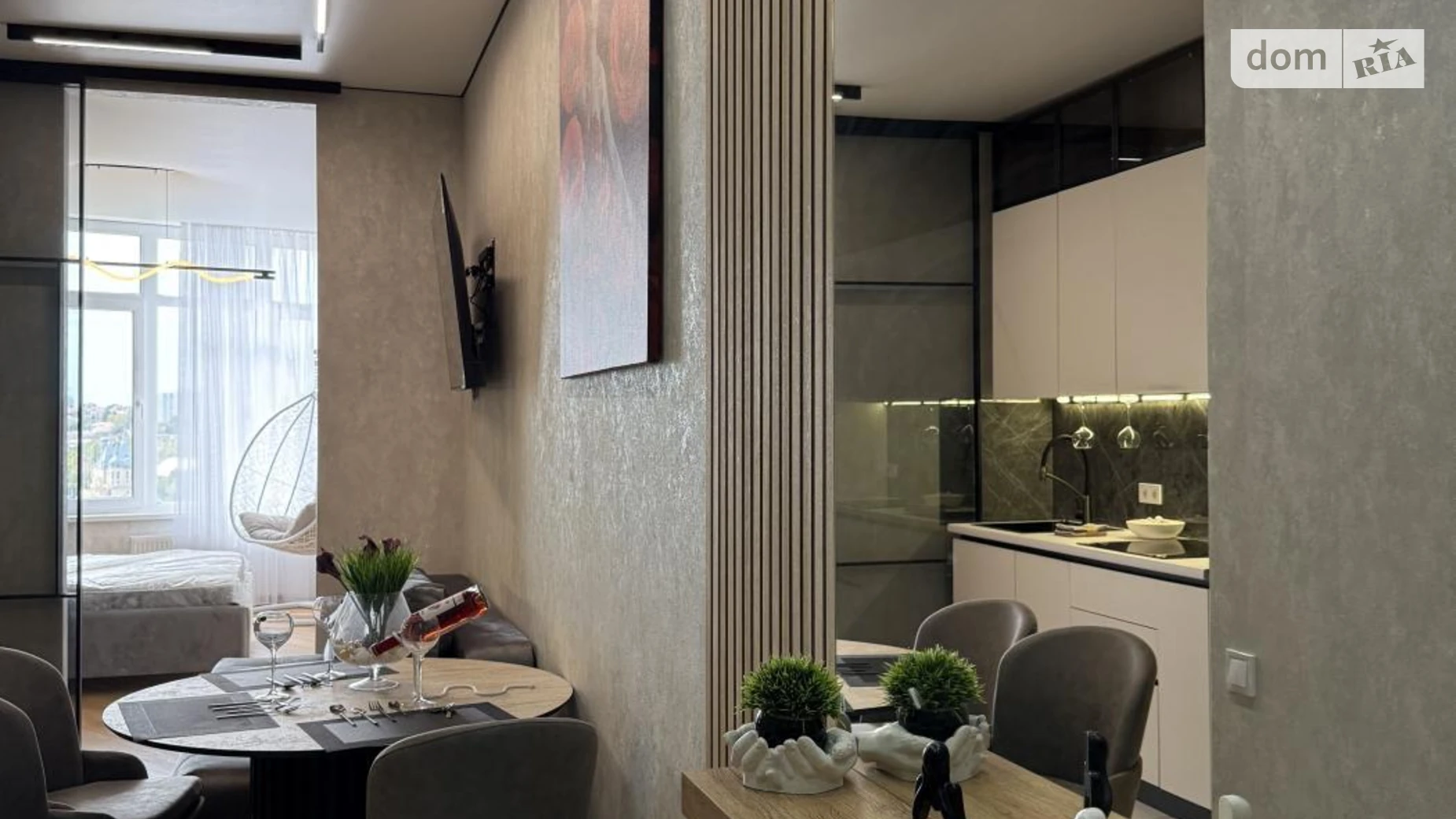 Продается 1-комнатная квартира 43 кв. м в Одессе, пер. Мореходный, 2А - фото 2