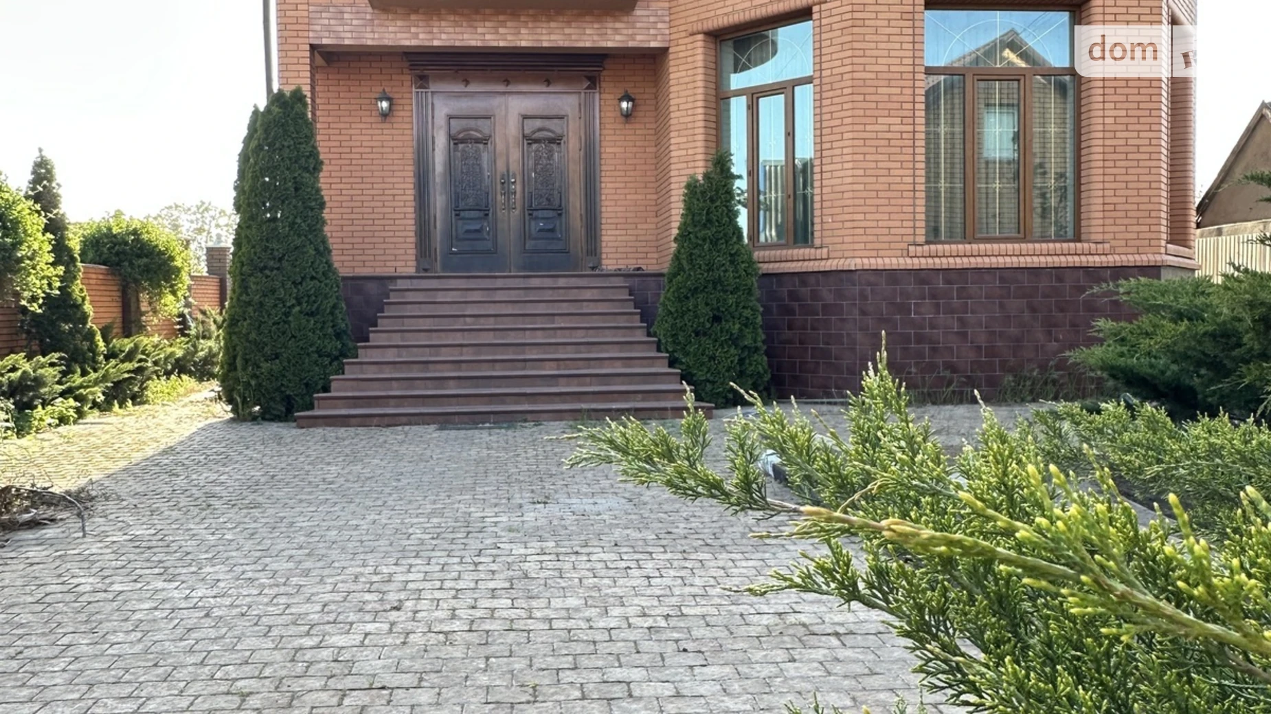 Продается дом на 2 этажа 330 кв. м с балконом, цена: 260000 $ - фото 2