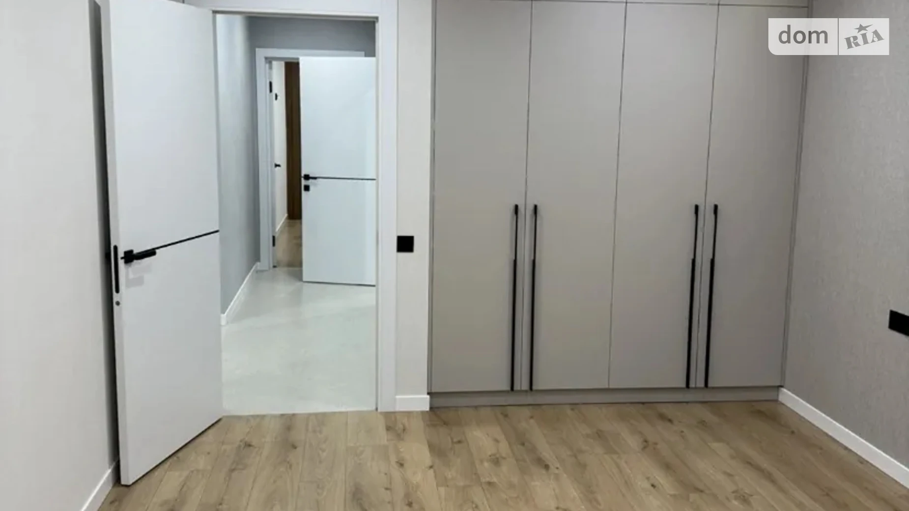 Продается 2-комнатная квартира 73 кв. м в Ивано-Франковске, ул. Независимости (Горького), 2А - фото 4