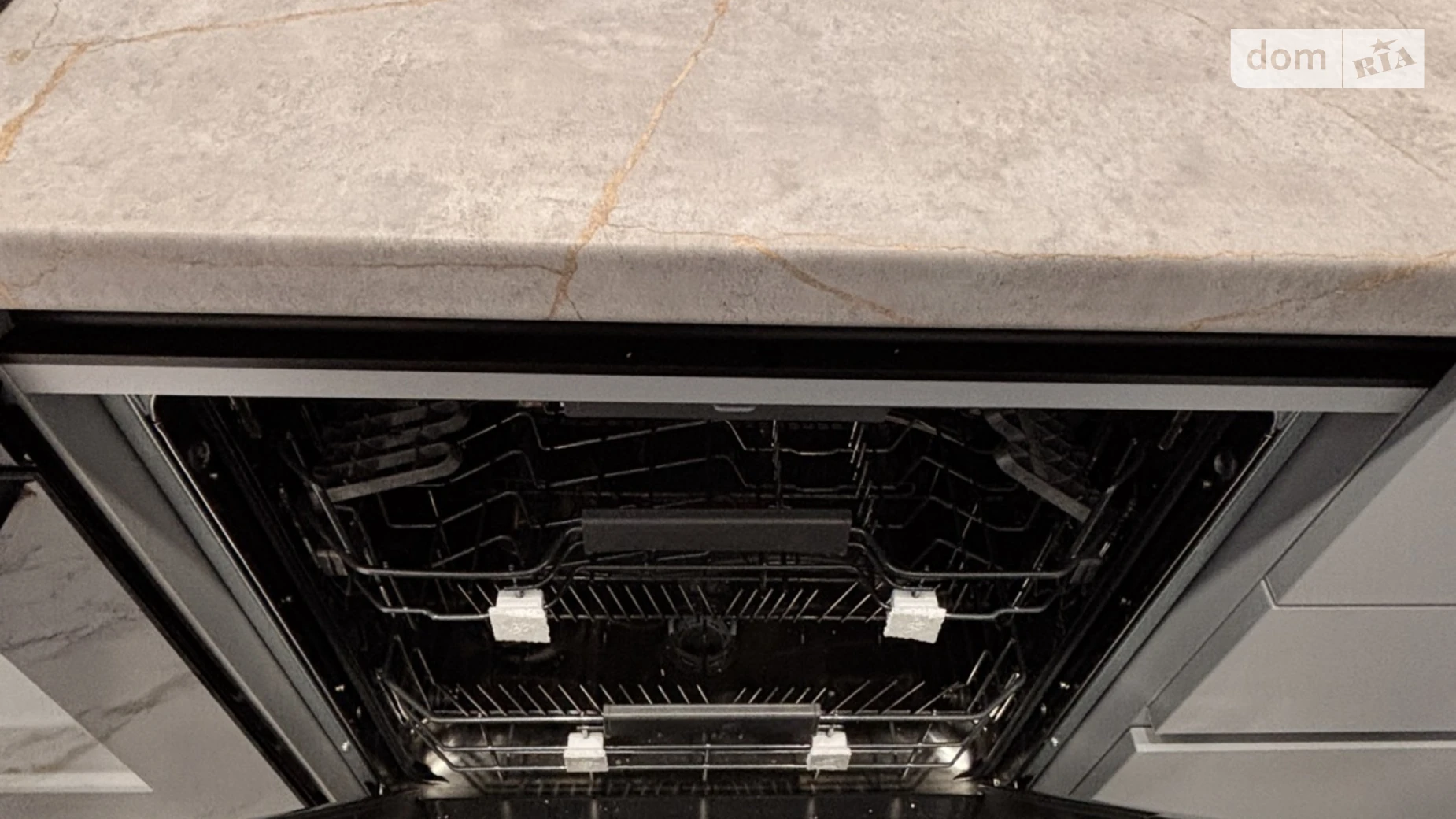 Продается 2-комнатная квартира 58 кв. м в Ирпене, ул. Матвея Донцова(Тургеневская), 24 - фото 2