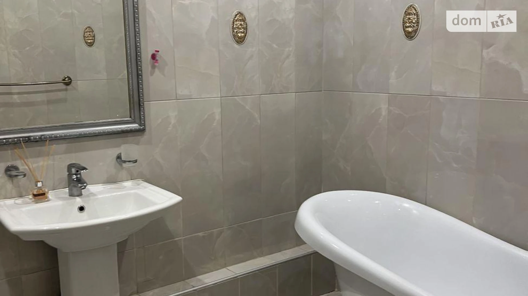 Продается дом на 2 этажа 130 кв. м с верандой, цена: 120000 $ - фото 4