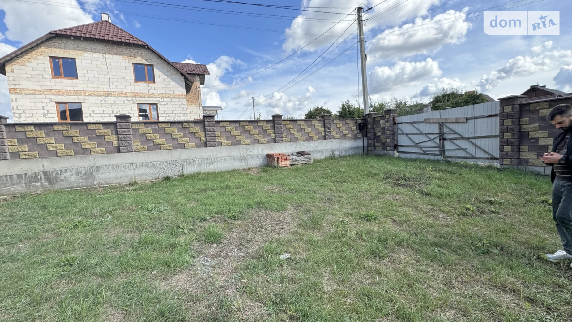 Продается дом на 2 этажа 198.8 кв. м с участком, цена: 130000 $ - фото 3