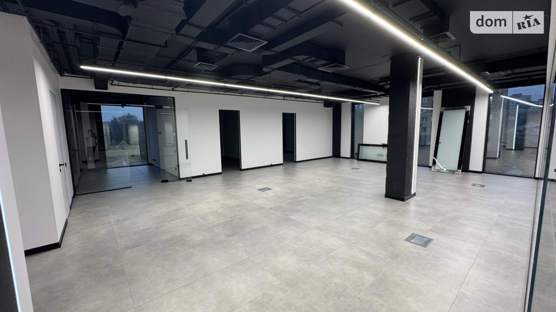 Сдается в аренду офис 309 кв. м в бизнес-центре, цена: 7107 $ - фото 2