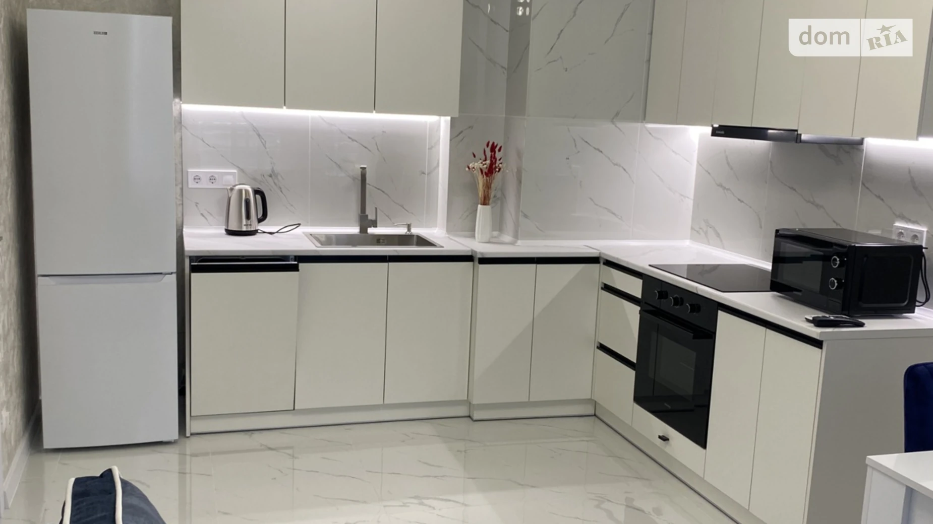 Здається в оренду 2-кімнатна квартира 65 кв. м у Одесі - фото 2