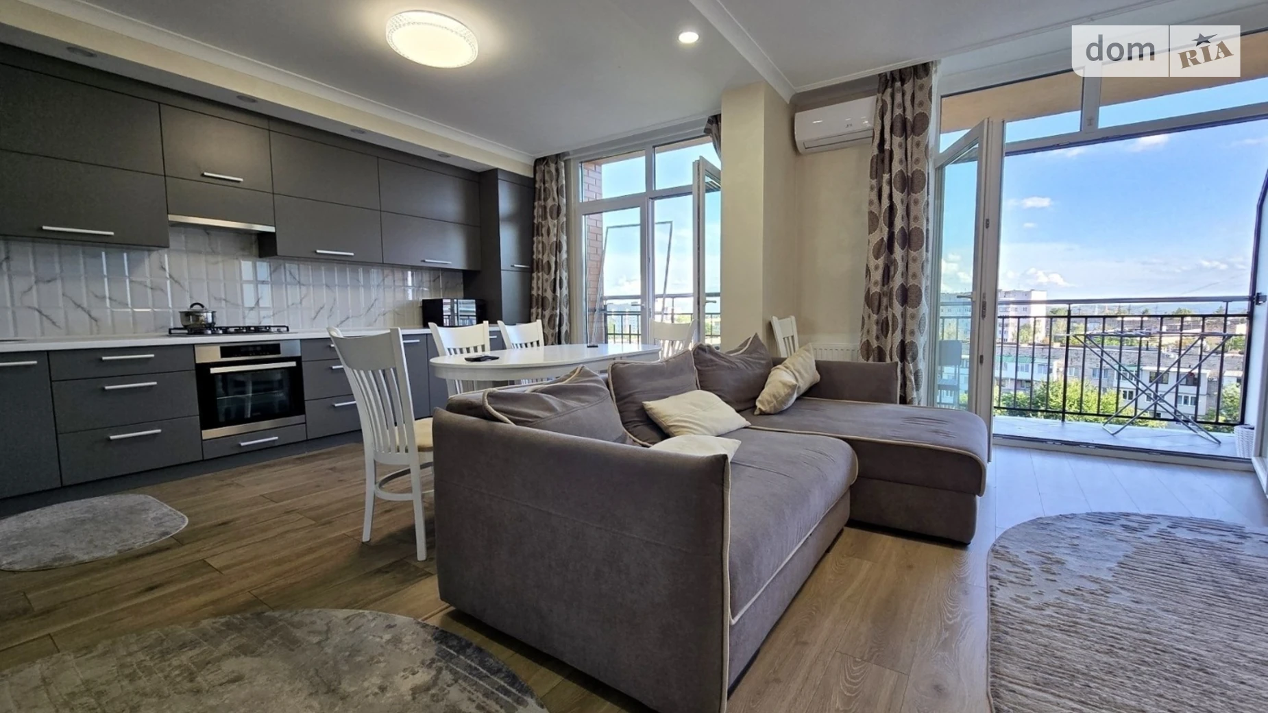 Продается 3-комнатная квартира 96.5 кв. м в Черновцах - фото 4