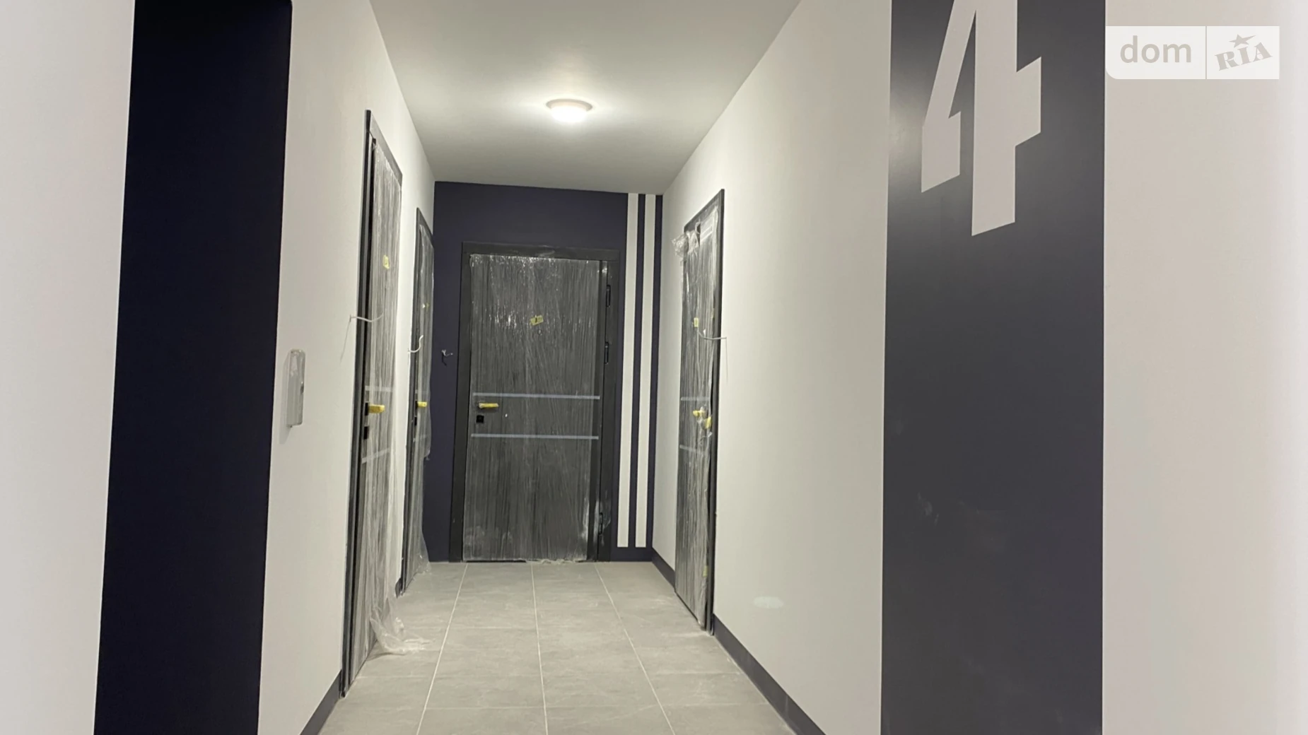 Продается 1-комнатная квартира 42 кв. м в Ровно, ул. Гайдамацкая, 13Б - фото 4