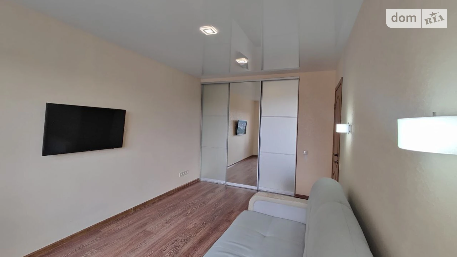 Продается 1-комнатная квартира 42.6 кв. м в, цена: 52880 $ - фото 4