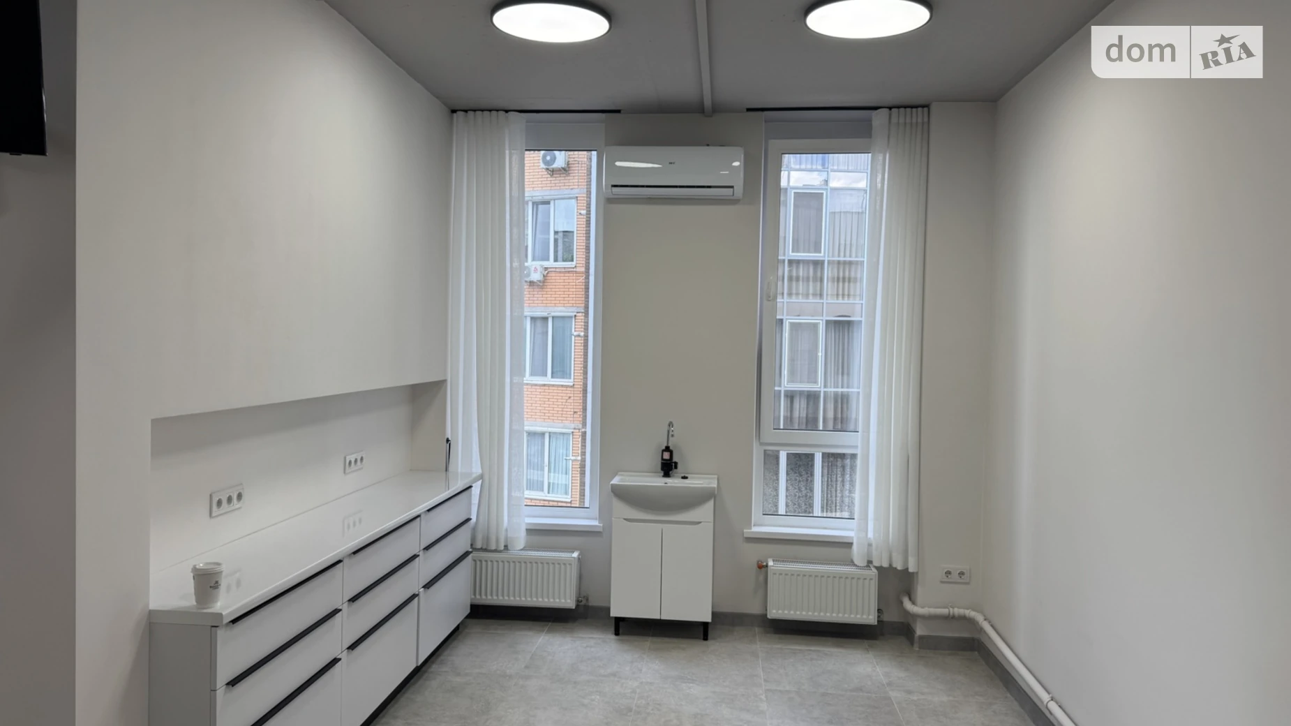 Сдается в аренду офис 24 кв. м в бизнес-центре, цена: 12000 грн - фото 2