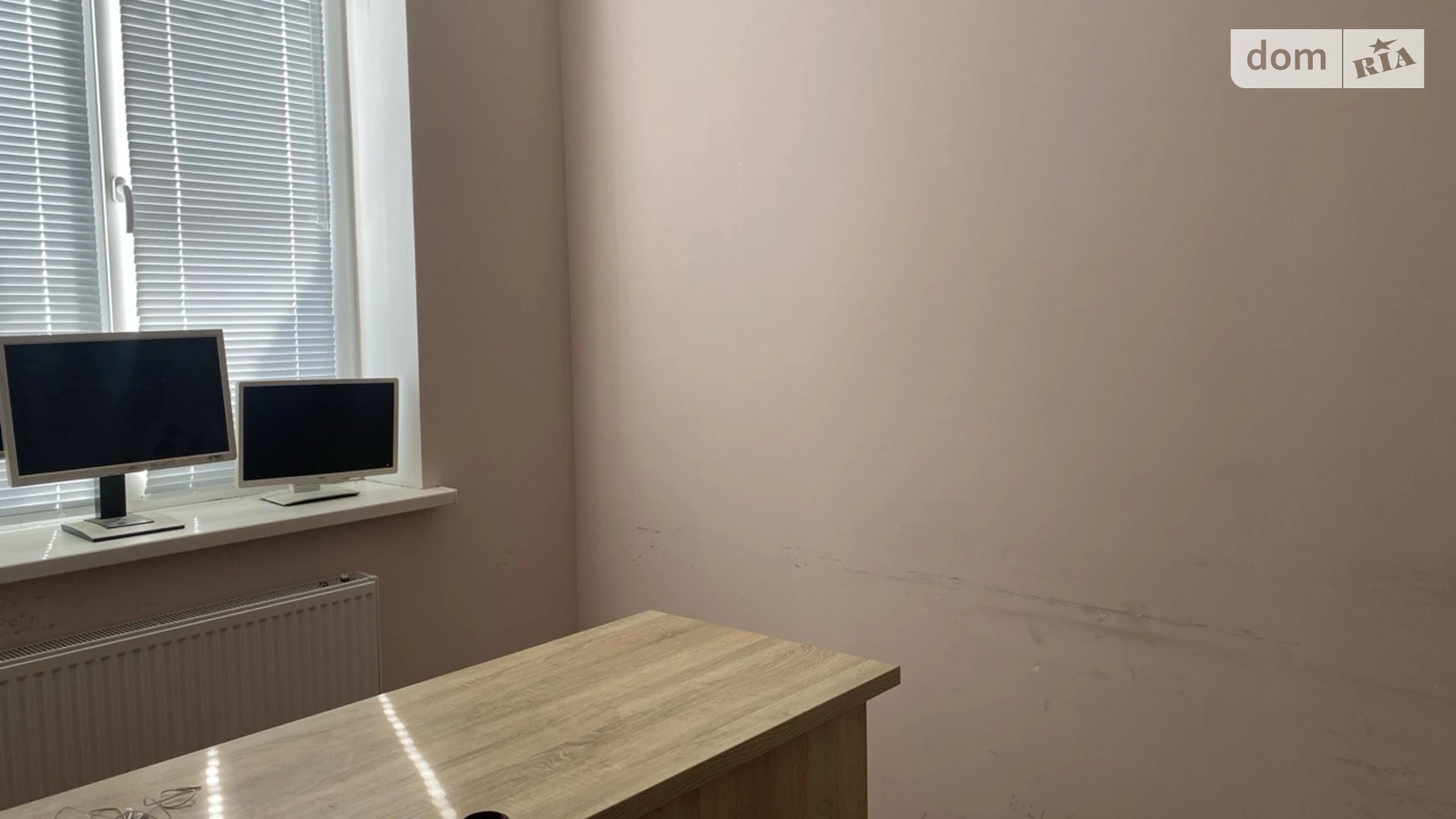 Продается офис 380 кв. м в бизнес-центре, цена: 165000 $ - фото 2