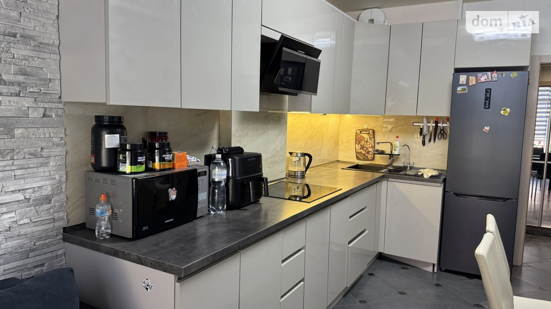 Продается 2-комнатная квартира 58.7 кв. м в Ирпене, ул. Университетская(Карла Маркса), 3/11 - фото 3