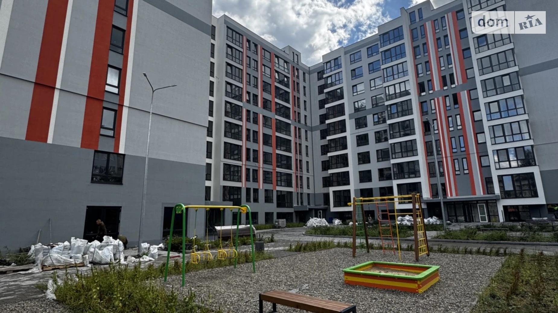 Продается 1-комнатная квартира 49.6 кв. м в Виннице, пл. Привокзальная, 30 - фото 2