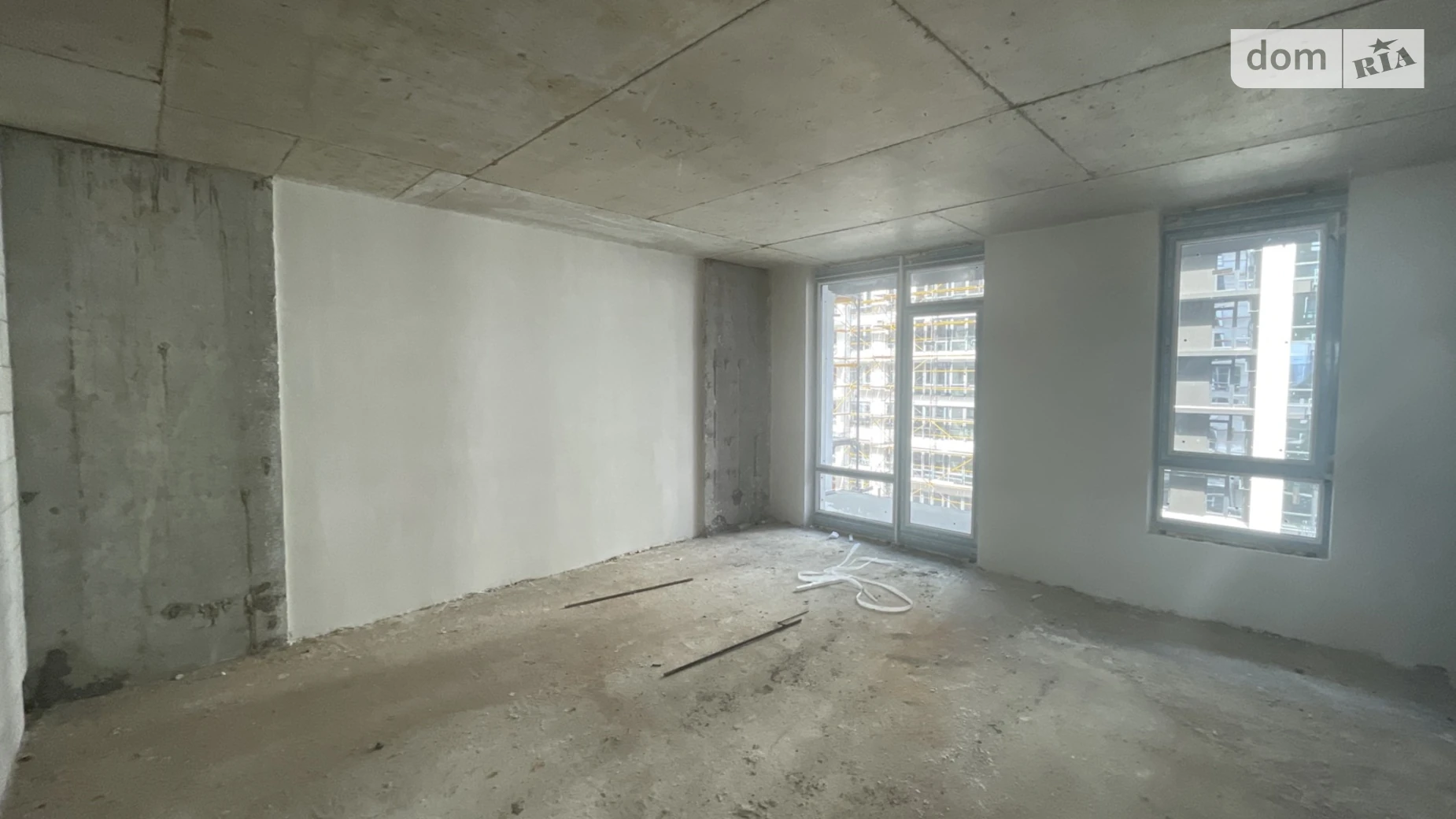 Продается 1-комнатная квартира 38 кв. м в Ивано-Франковске, ул. Левицкого Романа, 4 - фото 2