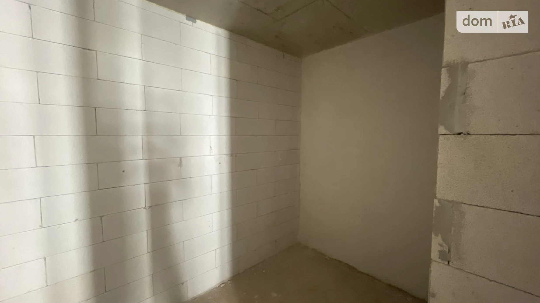 Продается 1-комнатная квартира 38 кв. м в Ивано-Франковске, ул. Левицкого Романа, 4 - фото 4